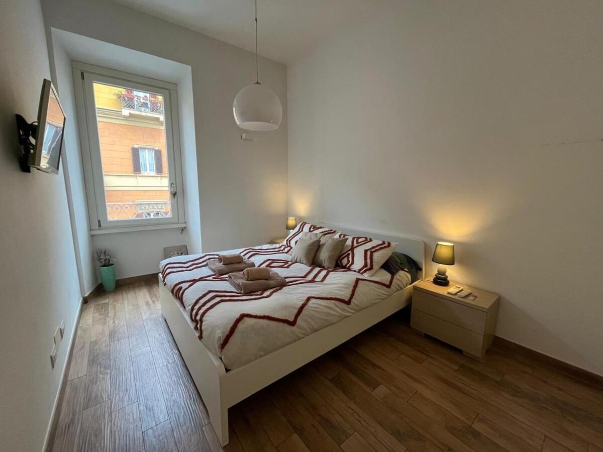 La Dolce Vita - Luxury Colosseum Boutique Apartment Rom Exterior foto
