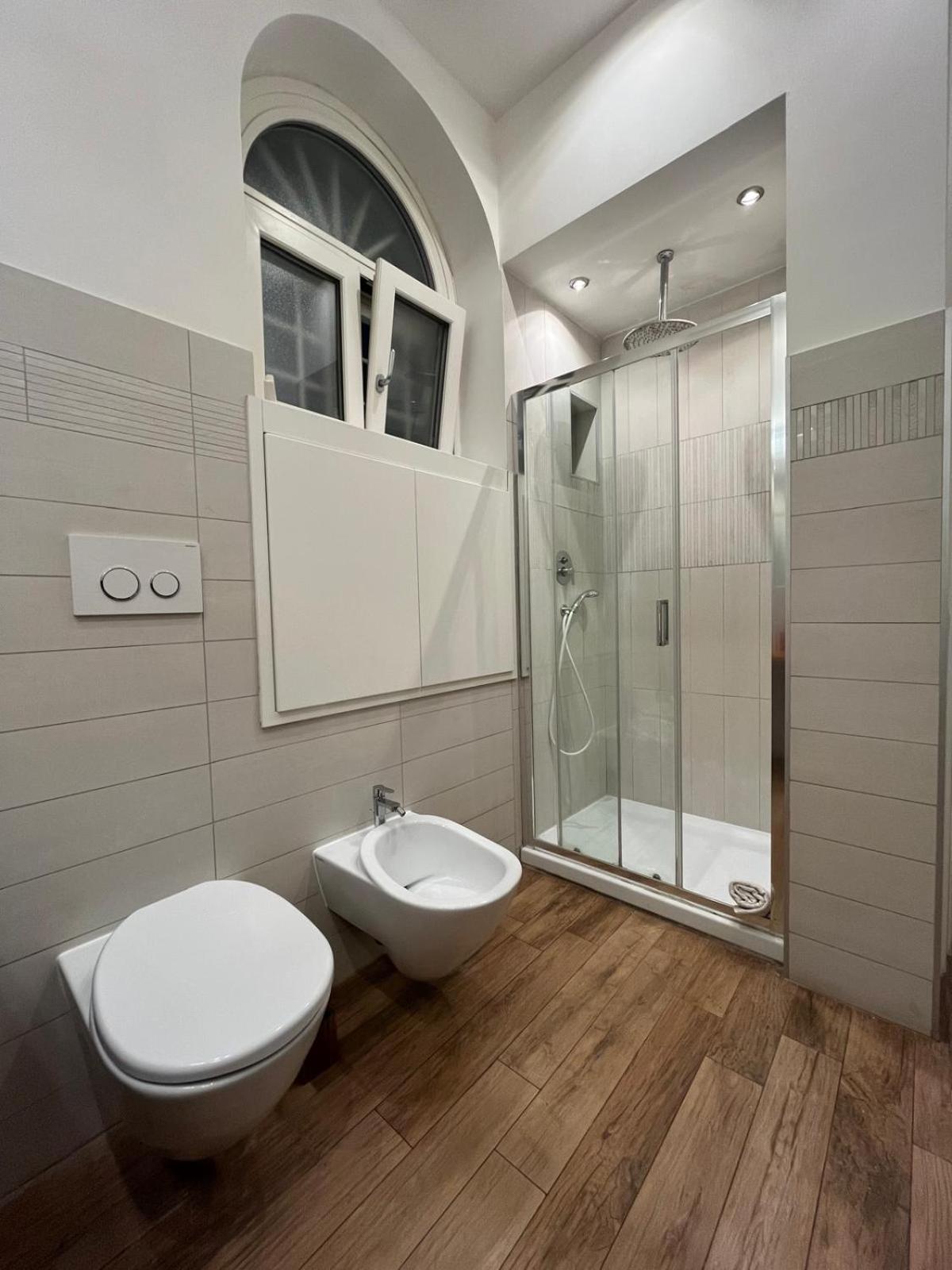 La Dolce Vita - Luxury Colosseum Boutique Apartment Rom Exterior foto